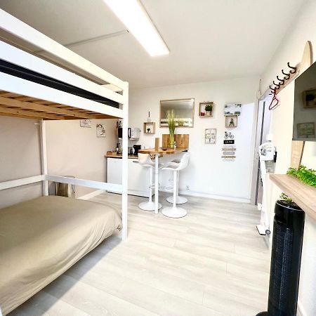 Studio Cosy Bali 1 A 4 Pers Porte Du Futuroscope ชาสเซเนย-ดู-ปัวตู ภายนอก รูปภาพ